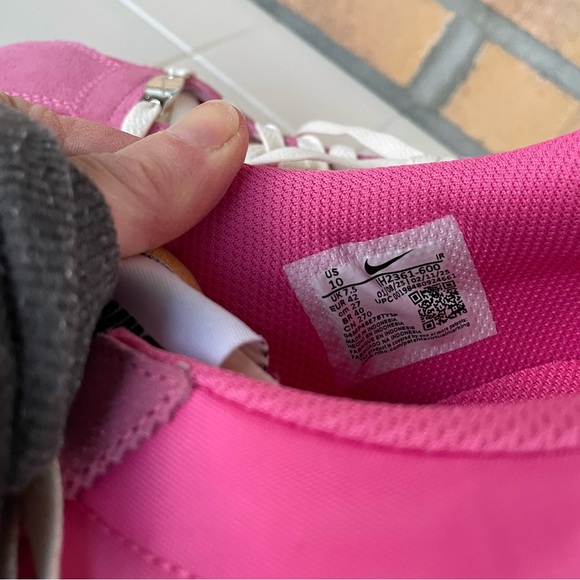 Nike Cortez Trainers in Pink, Green, & Cream  Women’s NWT Size 10 Sneakers Shoes - Picture 6 of 11